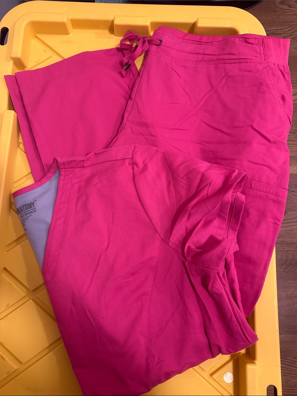 Women’s pink grey’s anatomy scrub set